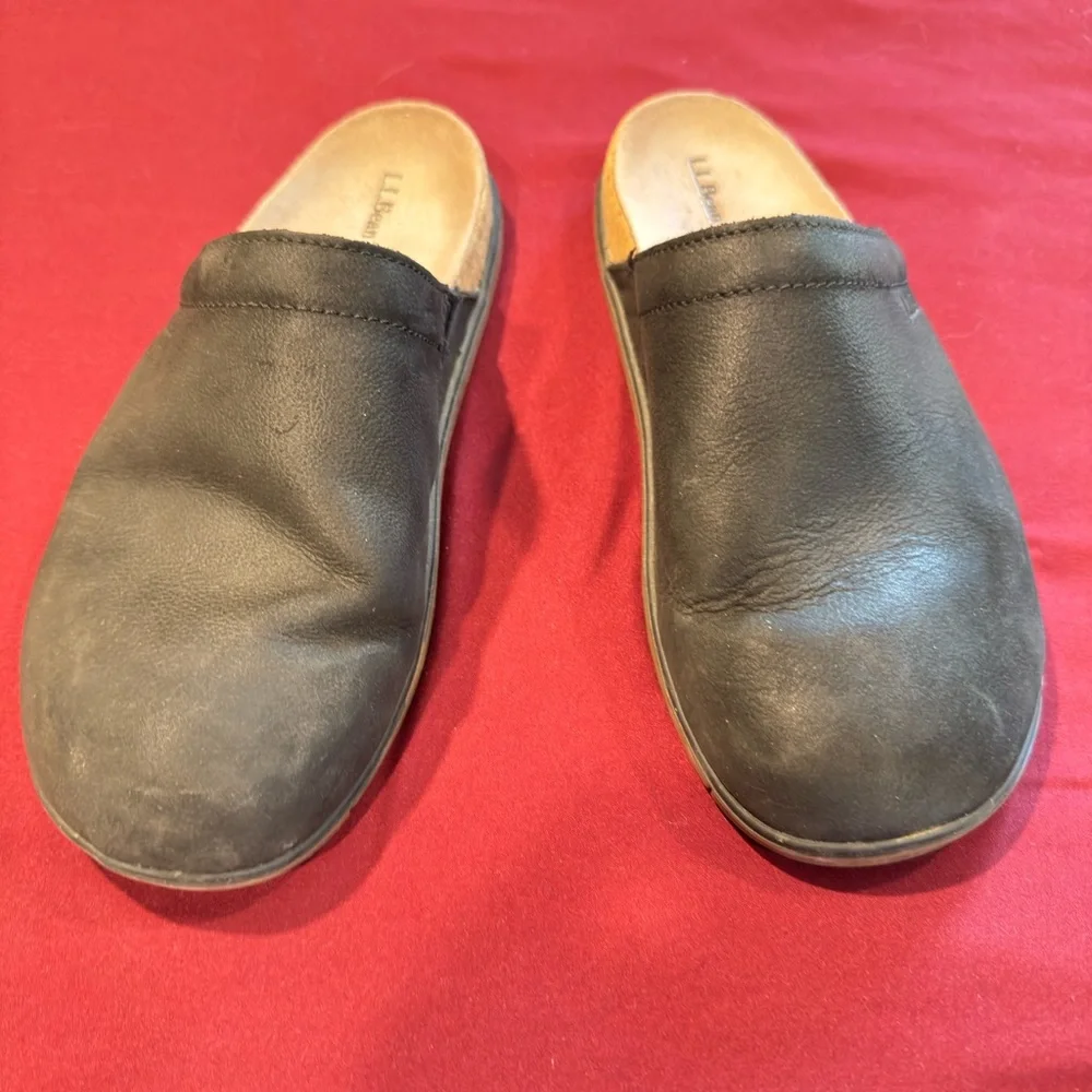 L.L. Bean woman’s Black Leather Slip-On Shoes size 9 - Picture 3 of 8